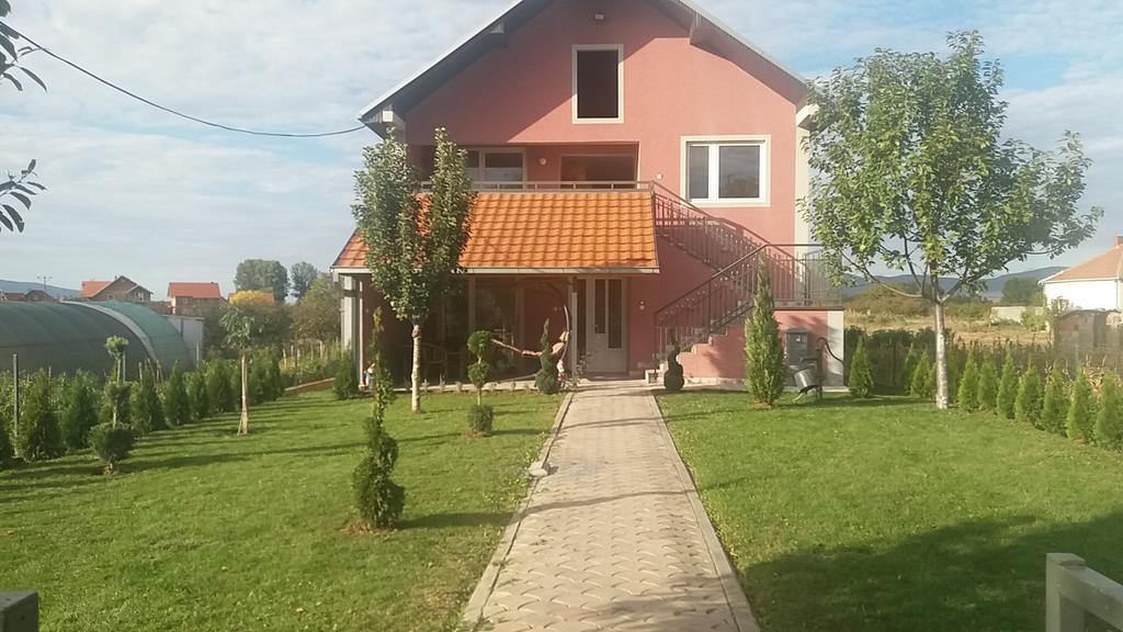Apartments "Predah Kod Baraca" Nis Exterior photo